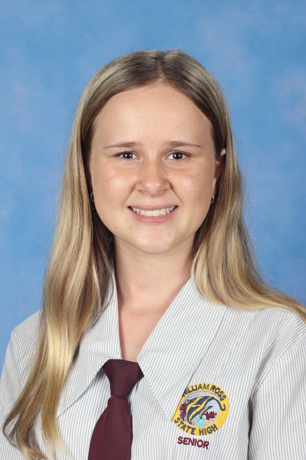 Holly L.jfif