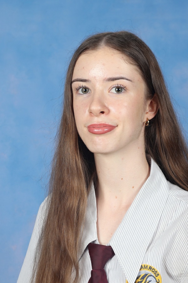 Julia T.jfif